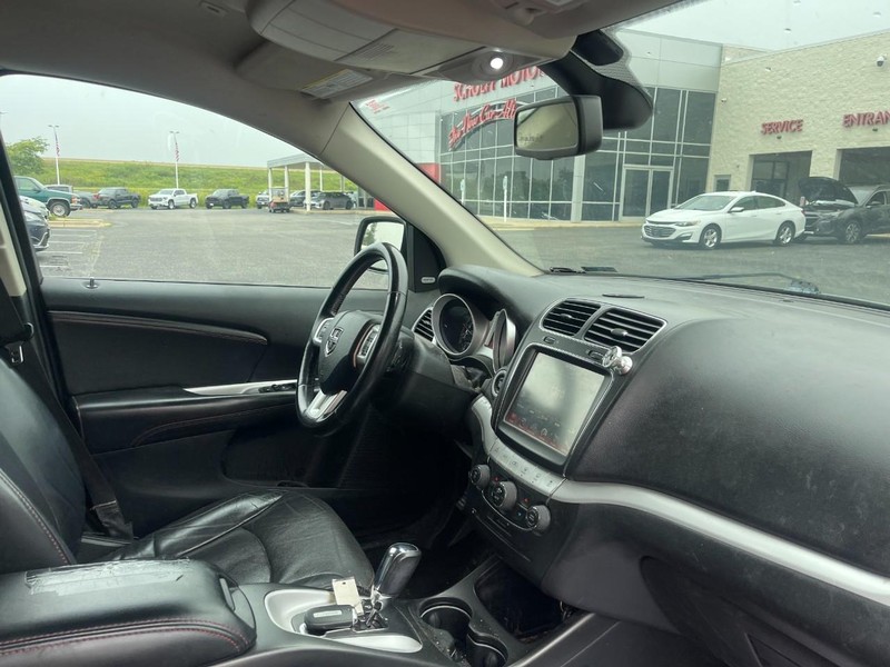Dodge Journey Vehicle Image 02