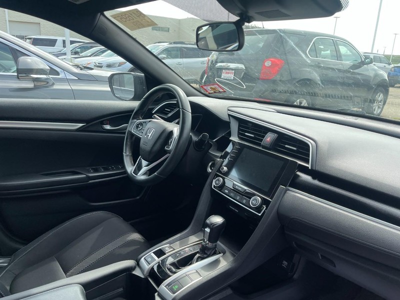 Honda Civic Sedan Vehicle Image 02