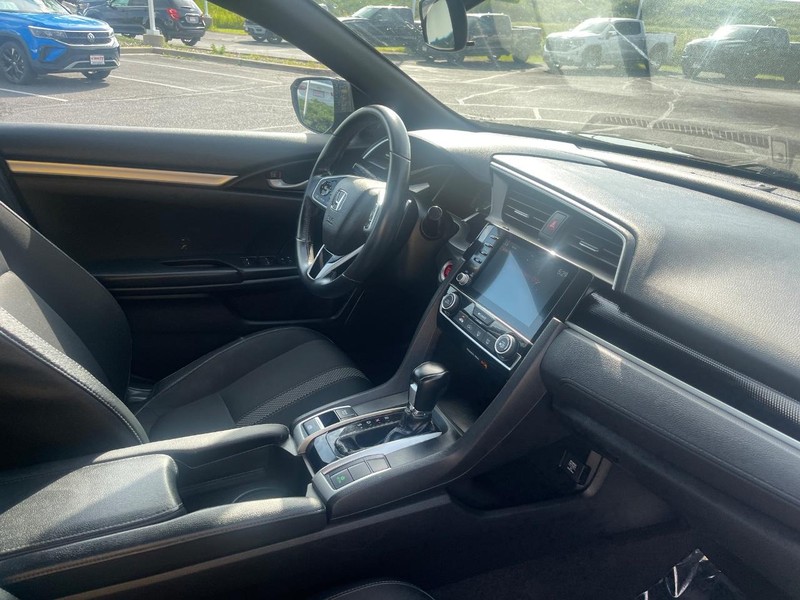 Honda Civic Sedan Vehicle Image 09
