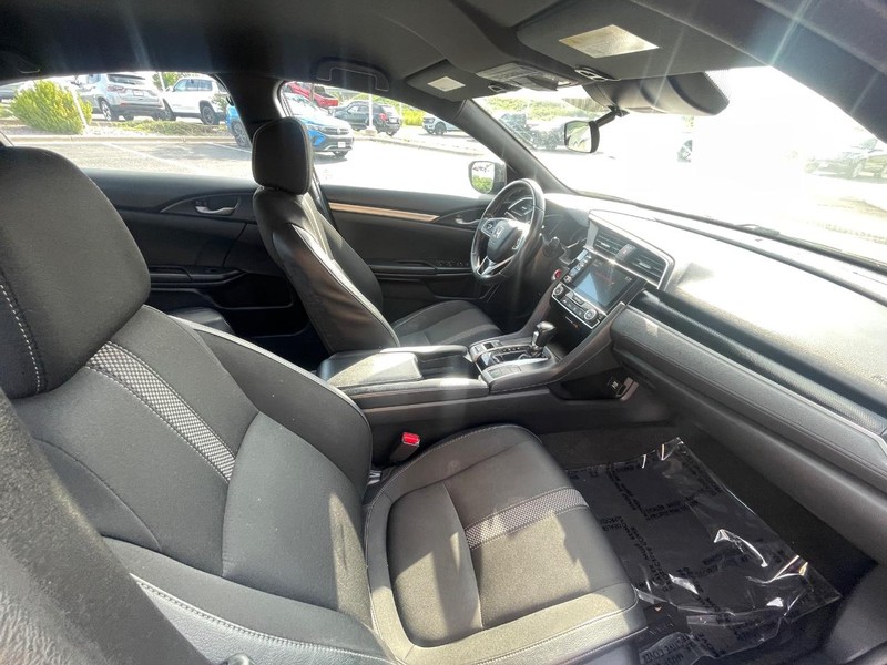 Honda Civic Sedan Vehicle Image 13