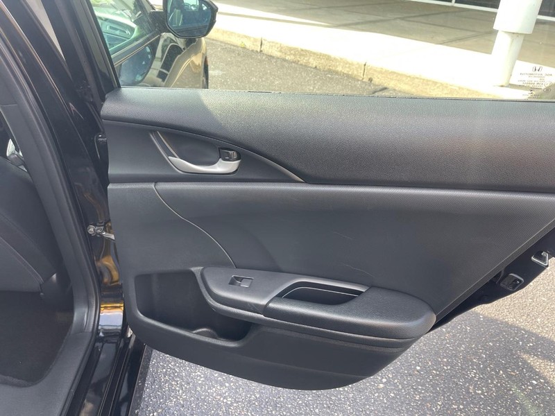 Honda Civic Sedan Vehicle Image 16
