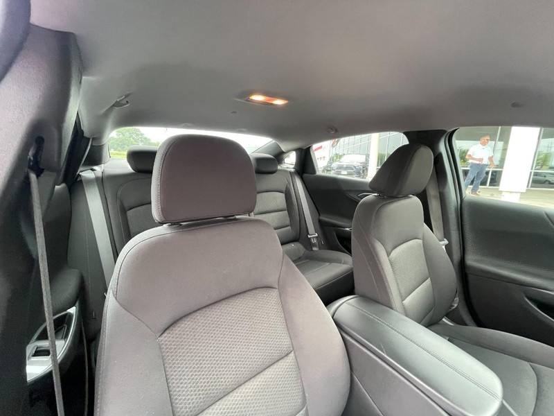 Lincoln MKZ Vehicle Image 04