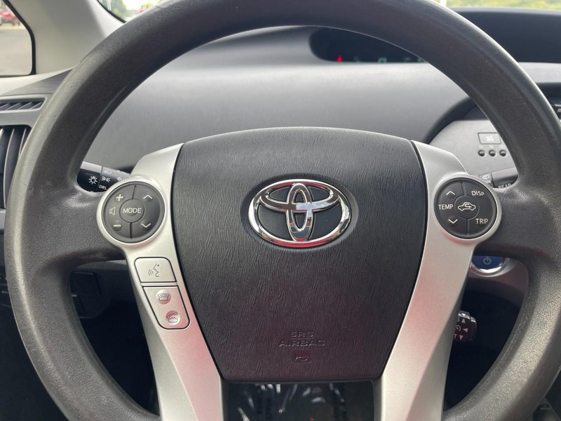 Toyota Prius Vehicle Image 19