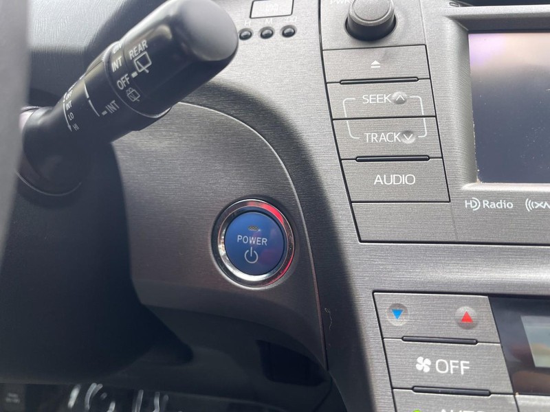 Toyota Prius Vehicle Image 22