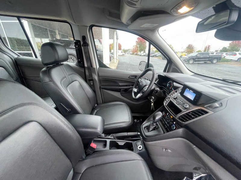 Ford Transit Connect Wagon Vehicle Image 07