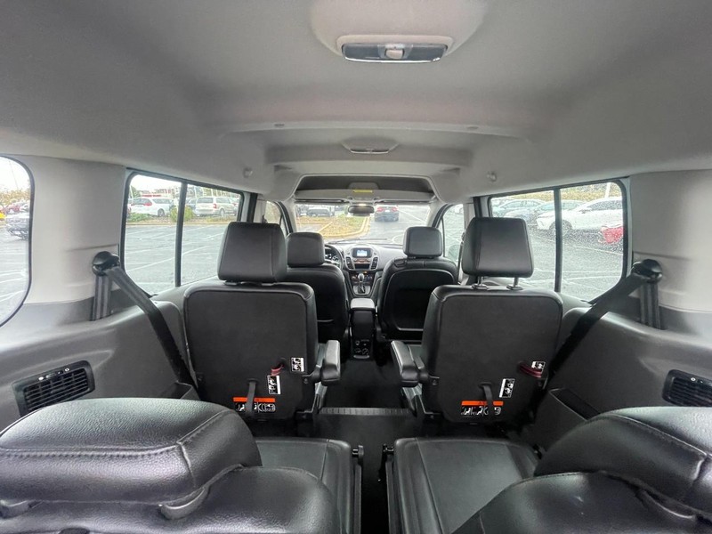 Ford Transit Connect Wagon Vehicle Image 11