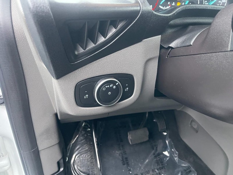 Ford Transit Connect Wagon Vehicle Image 15
