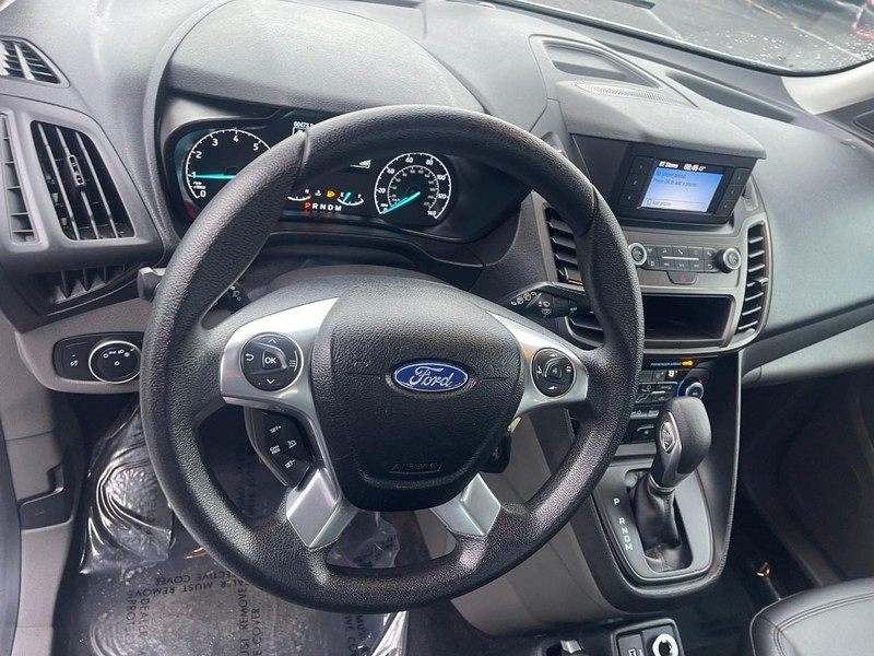 Ford Transit Connect Wagon Vehicle Image 16