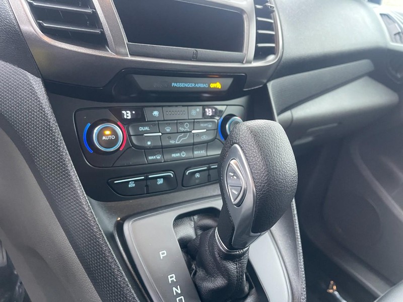 Ford Transit Connect Wagon Vehicle Image 19