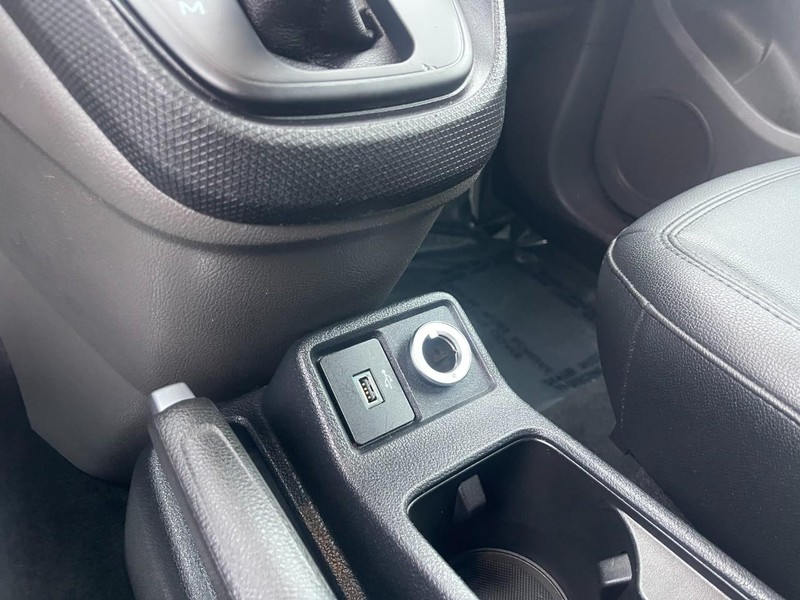 Ford Transit Connect Wagon Vehicle Image 20