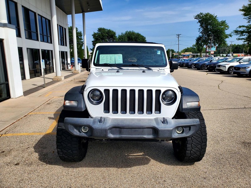 Jeep Wrangler Unlimited Vehicle Image 02
