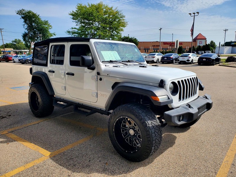 Jeep Wrangler Unlimited Vehicle Image 03