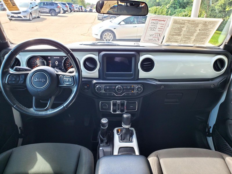 Jeep Wrangler Unlimited Vehicle Image 08
