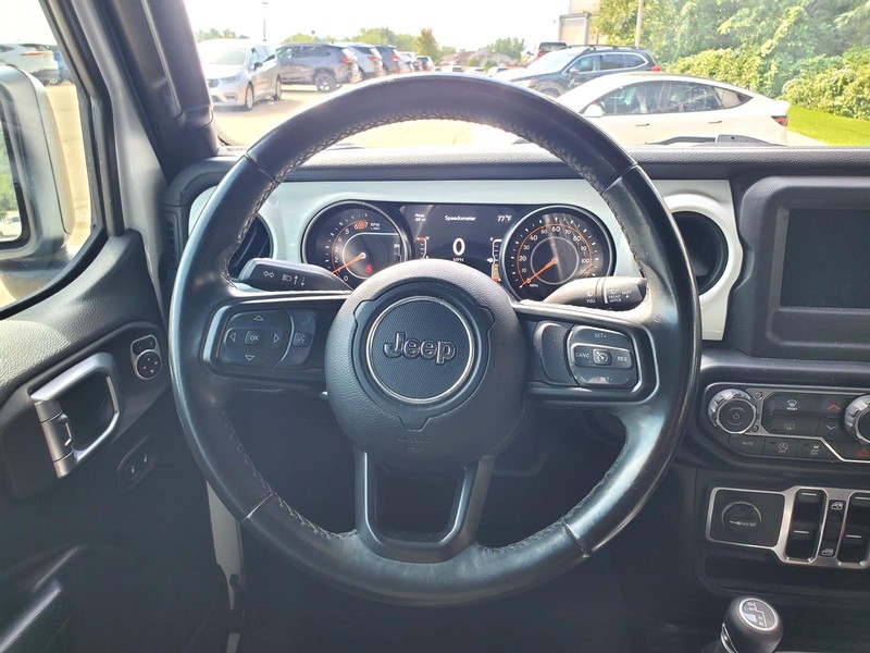 Jeep Wrangler Unlimited Vehicle Image 09