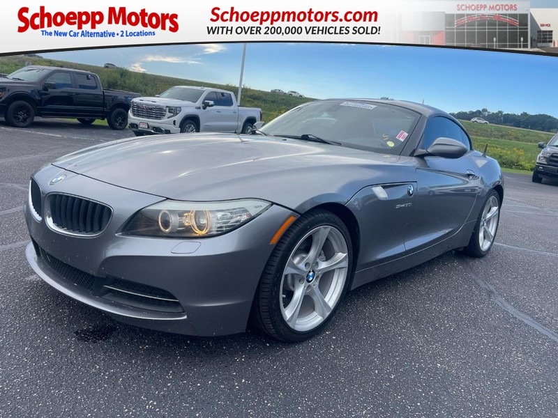 BMW Z4 Vehicle Full-screen Gallery Image 01