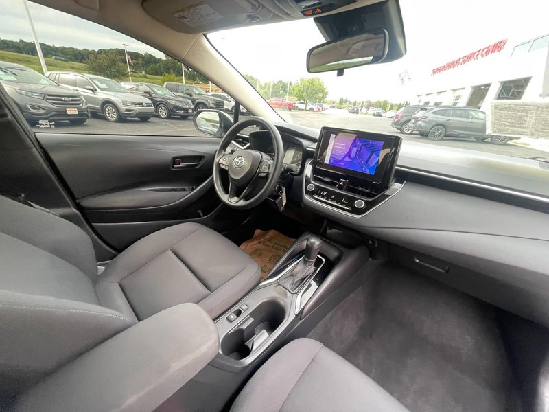 Toyota Corolla Vehicle Image 06
