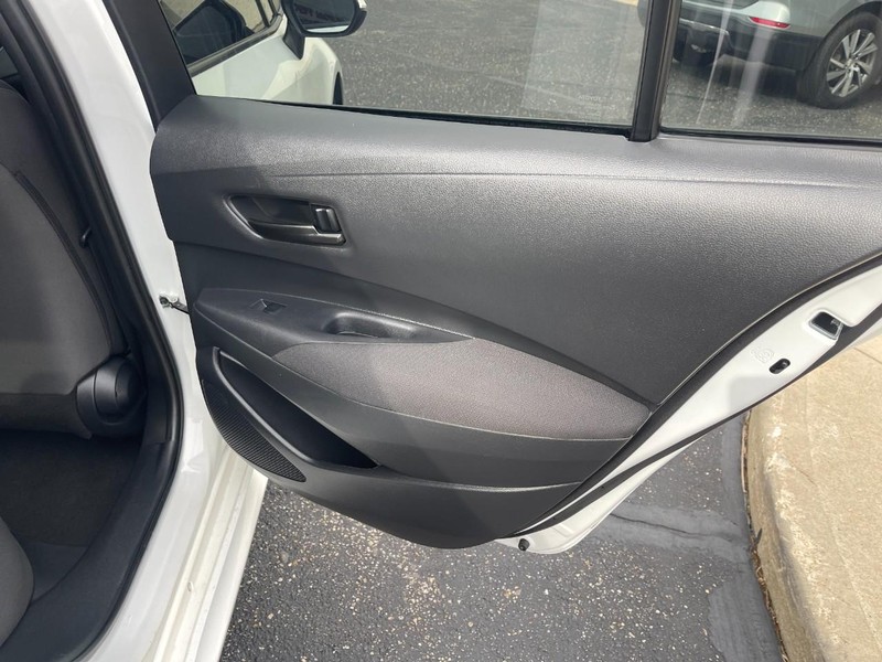 Toyota Corolla Vehicle Image 10