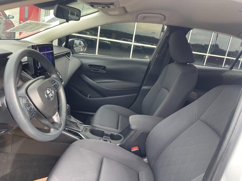 Toyota Corolla Vehicle Image 12