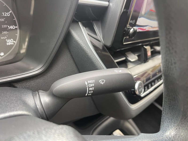 Toyota Corolla Vehicle Image 18