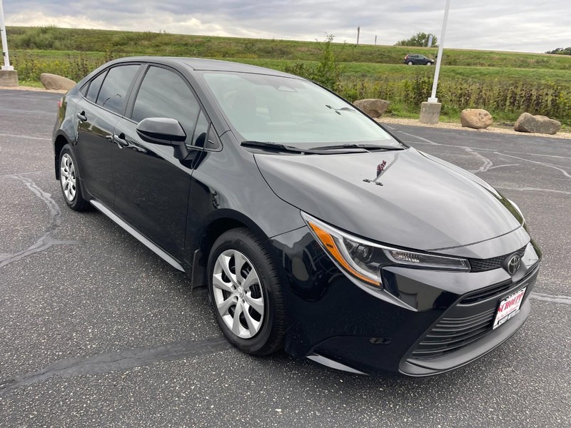 Toyota Corolla Vehicle Image 02