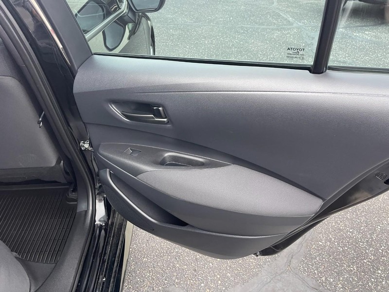 Toyota Corolla Vehicle Image 10