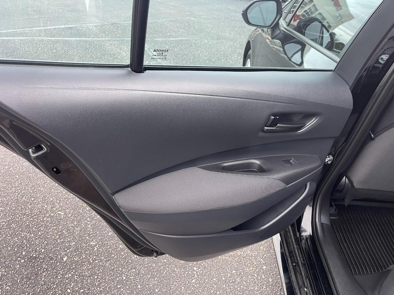 Toyota Corolla Vehicle Image 12