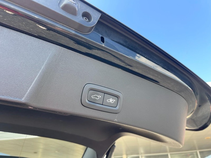 Volvo XC40 Vehicle Image 13