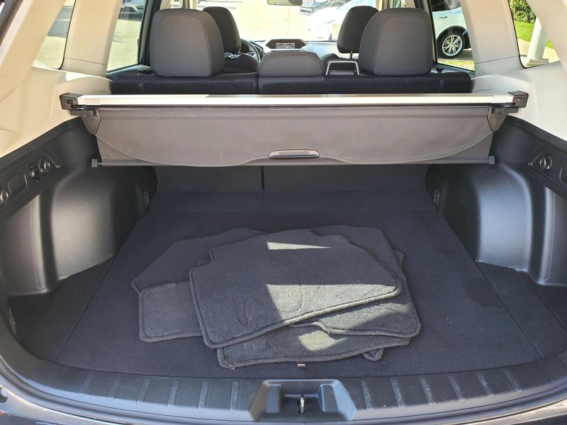 Subaru Forester Vehicle Image 17