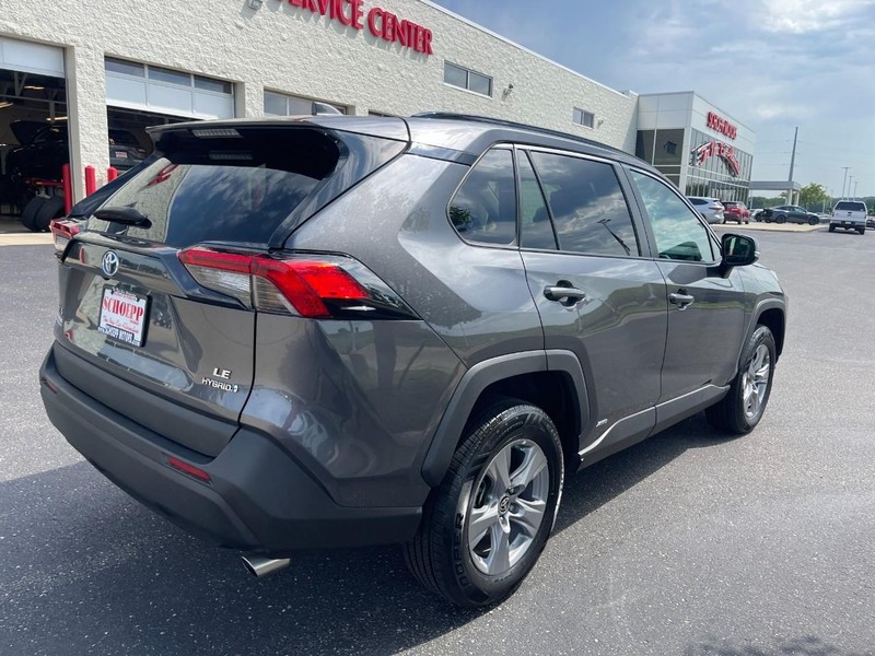 Toyota RAV4 Vehicle Image 03