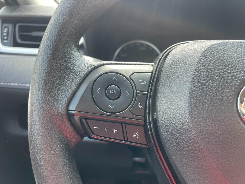 Toyota RAV4 Vehicle Image 22