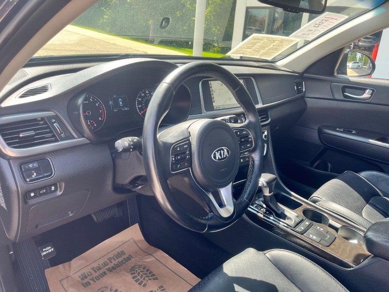Kia Optima Vehicle Image 13