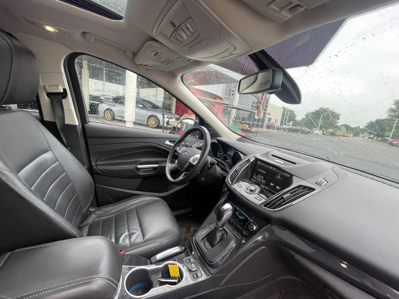 Ford Escape Vehicle Image 05