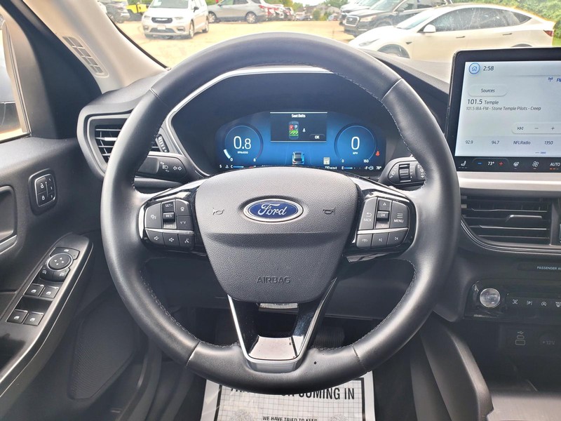 Ford Escape Vehicle Image 09