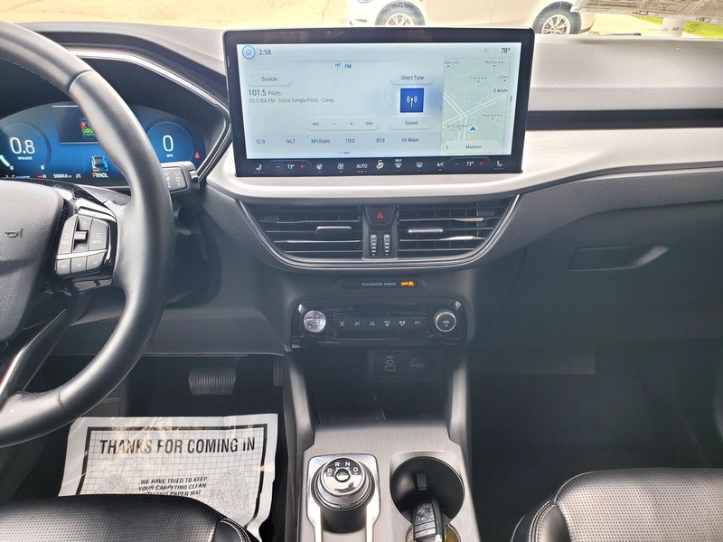 Ford Escape Vehicle Image 10
