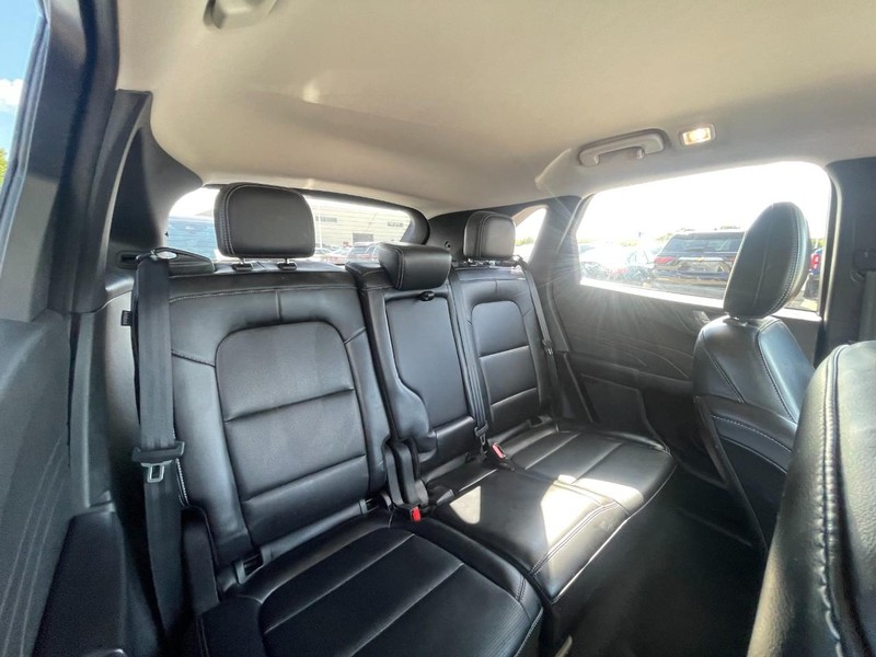 Ford Escape Vehicle Image 04