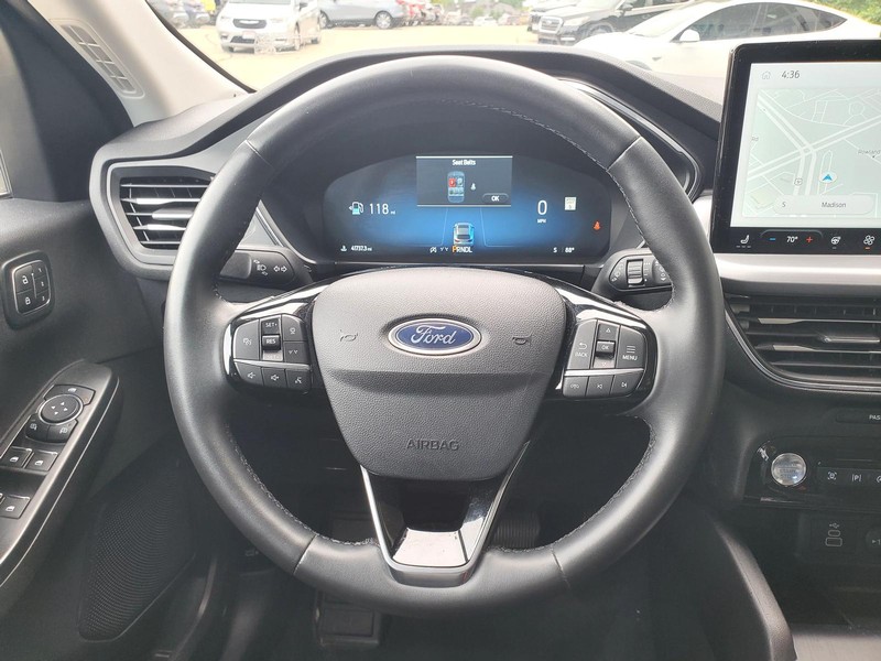 Ford Escape Vehicle Image 09