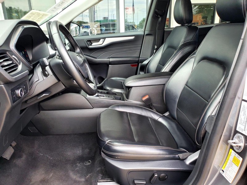 Ford Escape Vehicle Image 12