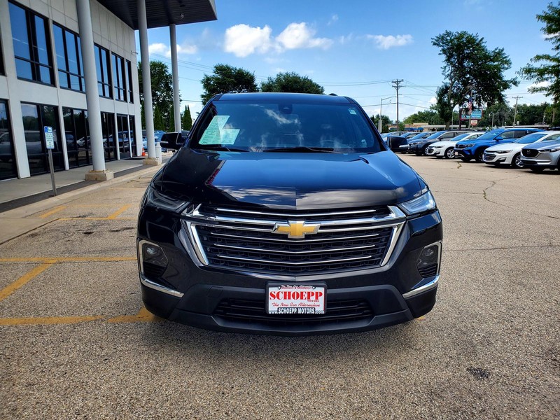Chevrolet Traverse Vehicle Image 02