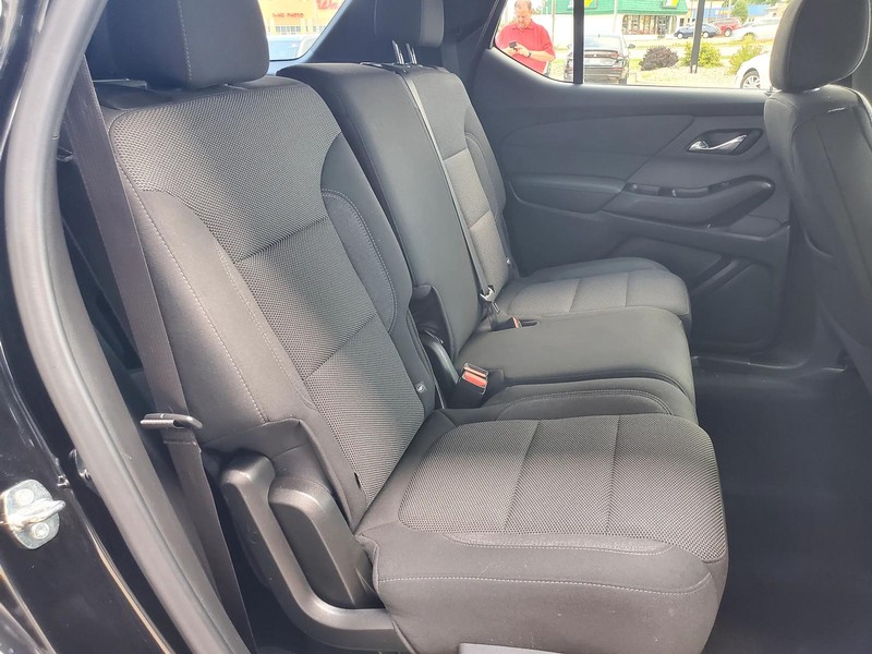 Chevrolet Traverse Vehicle Image 14