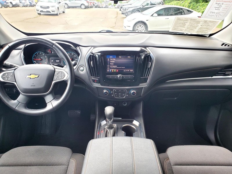 Chevrolet Traverse Vehicle Image 08