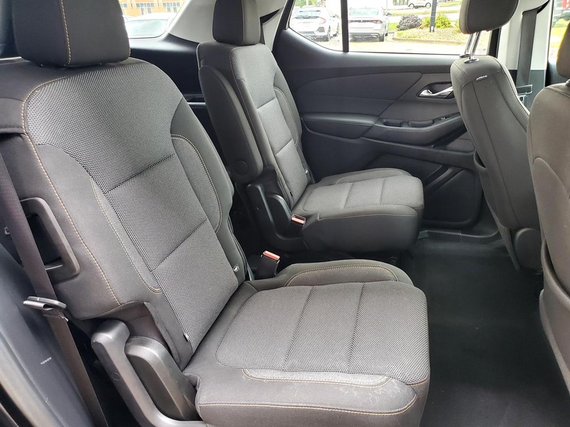 Chevrolet Traverse Vehicle Image 14