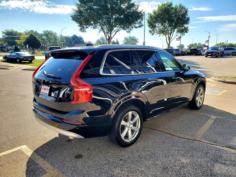 Volvo XC90 Vehicle Image 05