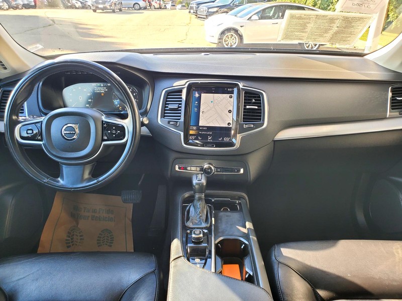 Volvo XC90 Vehicle Image 08