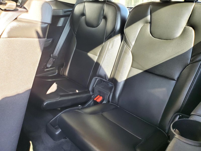 Volvo XC90 Vehicle Image 18