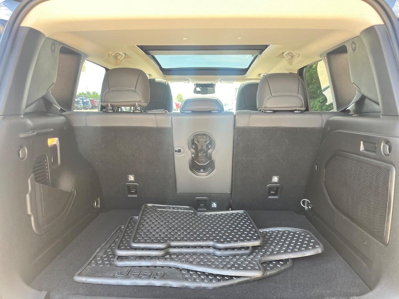 Jeep Renegade Vehicle Image 09