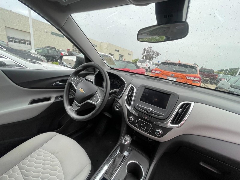 Chevrolet Equinox Vehicle Image 06