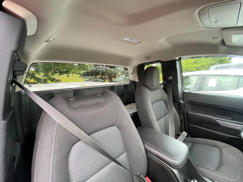 Chevrolet Colorado Vehicle Image 04