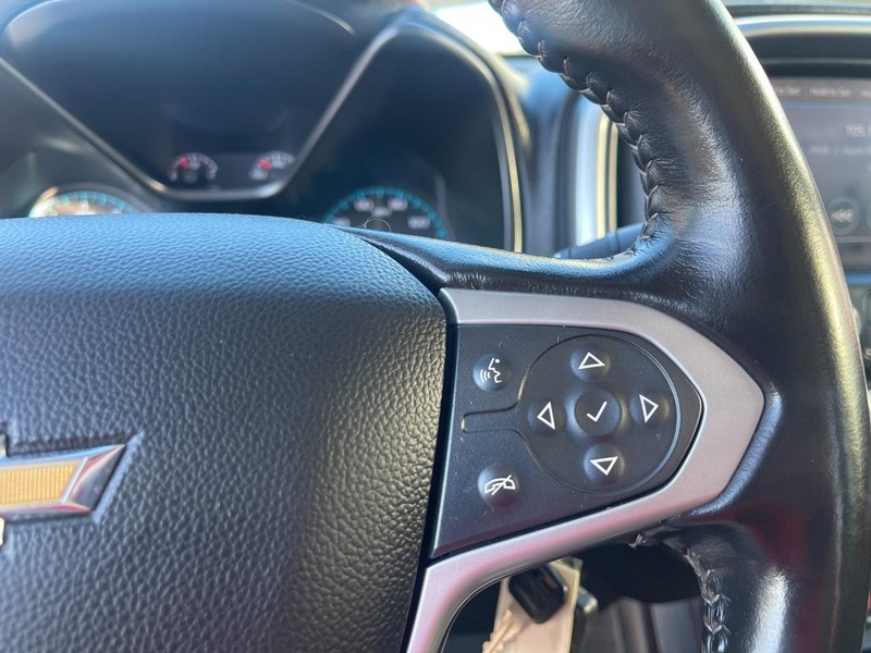 Chevrolet Colorado Vehicle Full-screen Gallery Image 13