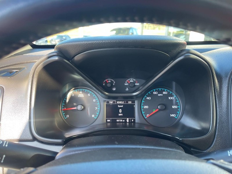 Chevrolet Colorado Vehicle Full-screen Gallery Image 14