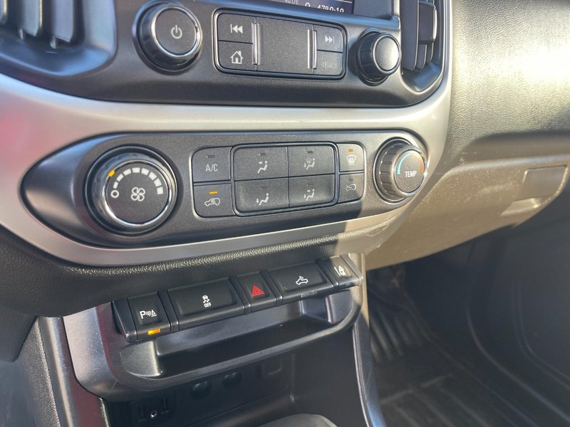 Chevrolet Colorado Vehicle Full-screen Gallery Image 17